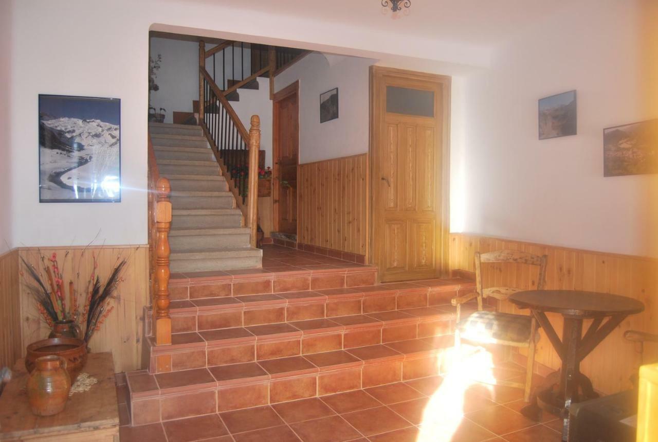 Casa Lacambra โบลตาญญา ภายนอก รูปภาพ